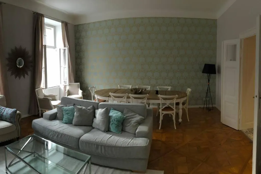 Altbau-Traum Im Servitenviertel Διαμέρισμα Βιέννη